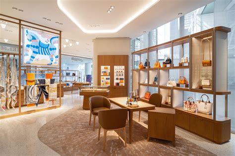 hermes galleria al maryah.